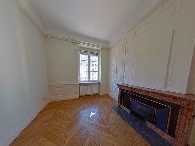 APPARTEMENT T3 A LOUER - LYON 1ER ARRONDISSEMENT Terreaux-Bat-d-Argent - 65.48 m2 - 1 060 € charges comprises par mois