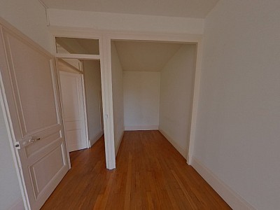 APPARTEMENT T3 A LOUER - LYON 1ER ARRONDISSEMENT Normale-Chartreux - 73.31 m2 - 995 € charges comprises par mois