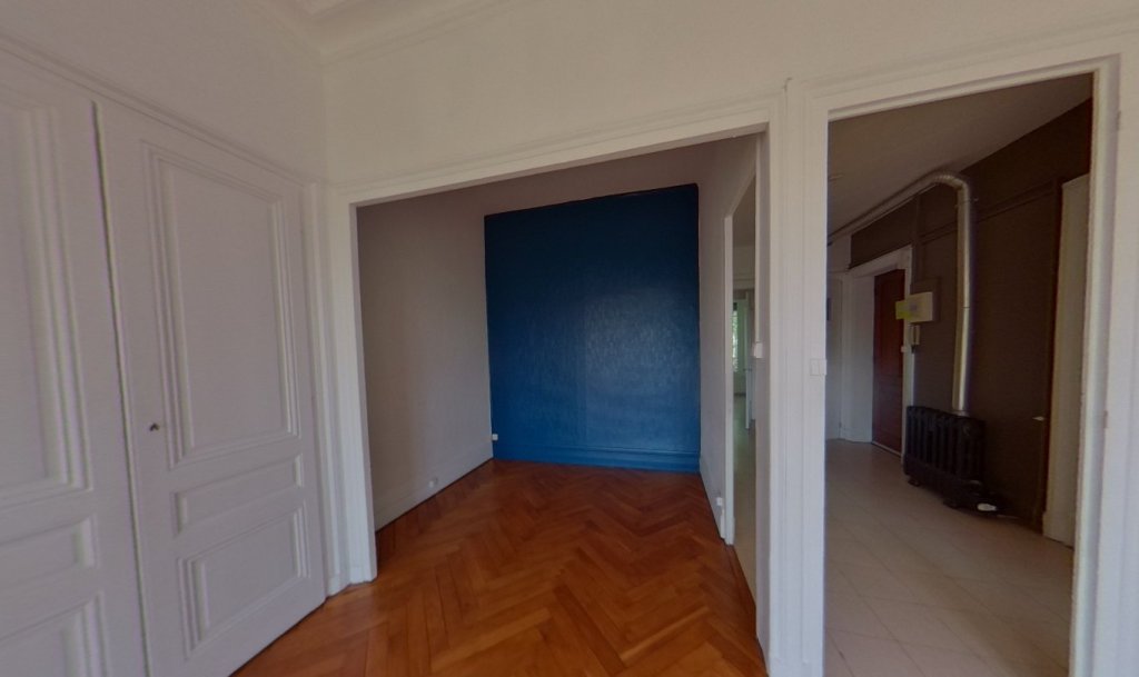 APPARTEMENT T3 A LOUER - LYON 1ER ARRONDISSEMENT Normale-Chartreux - 75.59 m2 - 1�050�&euro; charges comprises par mois