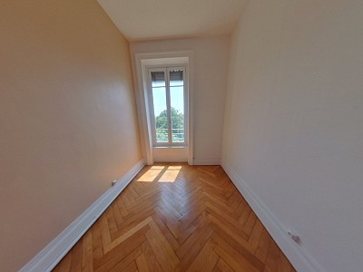 APPARTEMENT T3 A LOUER - LYON 1ER ARRONDISSEMENT Normale-Chartreux - 75.59 m2 - 1 050 € charges comprises par mois