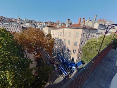 APPARTEMENT T3 A LOUER - LYON 1ER ARRONDISSEMENT Mairie-Martiniere - 81.47 m2 - 1�060�&euro; charges comprises par mois