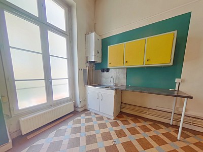 APPARTEMENT T3 A LOUER - LYON 1ER ARRONDISSEMENT Mairie-Martiniere - 82.83 m2 - 1 040 € charges comprises par mois