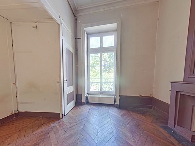 APPARTEMENT T3 A LOUER - LYON 1ER ARRONDISSEMENT Mairie-Martiniere - 82.83 m2 - 1 040 € charges comprises par mois