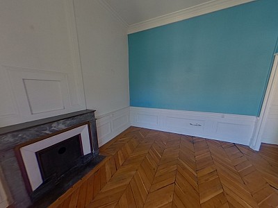 APPARTEMENT T3 A LOUER - LYON 1ER ARRONDISSEMENT Mairie-Martiniere - 79.37 m2 - 990 € charges comprises par mois