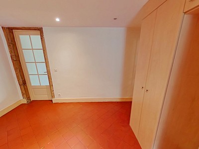 APPARTEMENT T3 A LOUER - LYON 1ER ARRONDISSEMENT Griffon-Royale - 107.75 m2 - 1 475 € charges comprises par mois