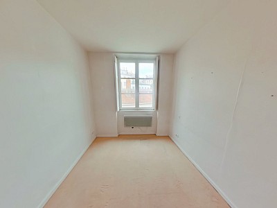 APPARTEMENT T3 A LOUER - LYON 1ER ARRONDISSEMENT Griffon-Royale - 107.75 m2 - 1 475 € charges comprises par mois