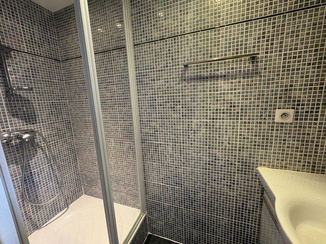 APPARTEMENT T3 A LOUER - LYON 1ER ARRONDISSEMENT Griffon-Royale - 107.75 m2 - 1 475 &euro; charges comprises par mois