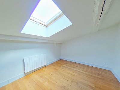 APPARTEMENT T3 A LOUER - LYON 1ER ARRONDISSEMENT Terreaux-Bat-d-Argent - 67.15 m2 - 862 € charges comprises par mois