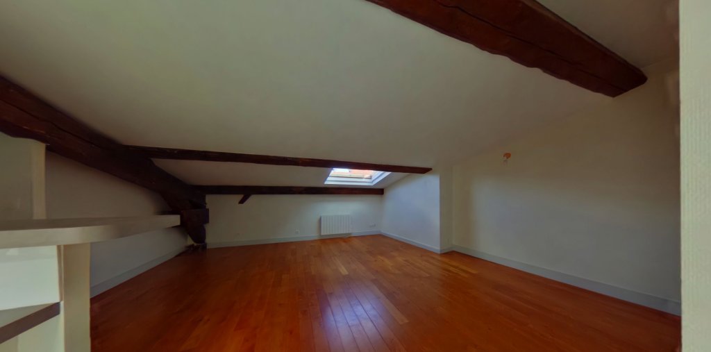 APPARTEMENT T3 A LOUER - LYON 1ER ARRONDISSEMENT Terreaux-Bat-d-Argent - 67.15 m2 - 862 &euro; charges comprises par mois