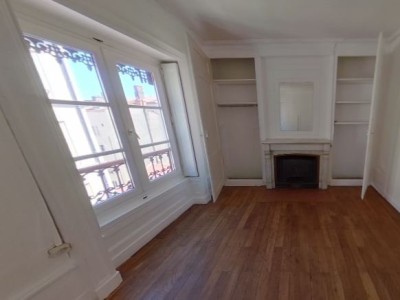APPARTEMENT T3 A LOUER - LYON 2EME ARRONDISSEMENT AMPERE - 50,88 m2 - 820 € charges comprises par mois
