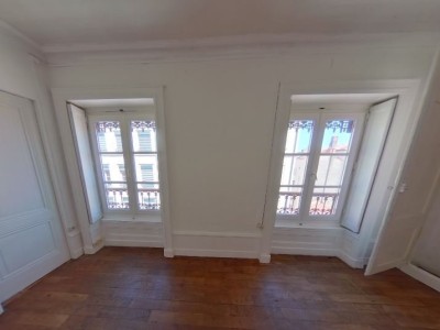 APPARTEMENT T3 A LOUER - LYON 2EME ARRONDISSEMENT AMPERE - 50,88 m2 - 820 € charges comprises par mois