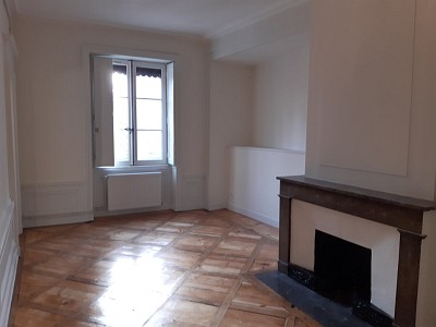 APPARTEMENT T3 - LYON 2EME ARRONDISSEMENT - 117,49 m2 - LOUÉ