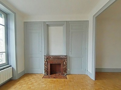 APPARTEMENT T3 A LOUER - LYON 2EME ARRONDISSEMENT Rambaud-Seguin - 71.37 m2 - 1 017 &euro; charges comprises par mois