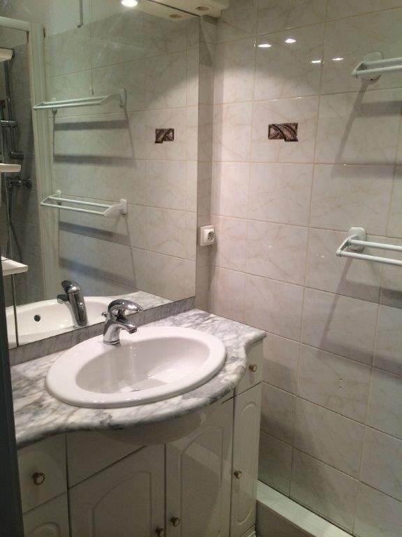 APPARTEMENT T3 A LOUER - LYON 2EME ARRONDISSEMENT Rambaud-Seguin - 71.37 m2 - 1 017 &euro; charges comprises par mois