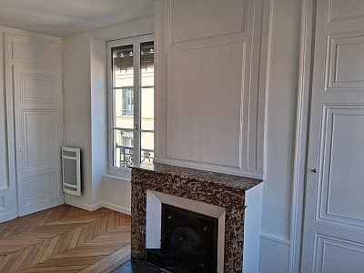 APPARTEMENT T3 A LOUER - LYON 2EME ARRONDISSEMENT Vaubecour-Mairie - 69.82 m2 - 1250€ charges comprises par mois