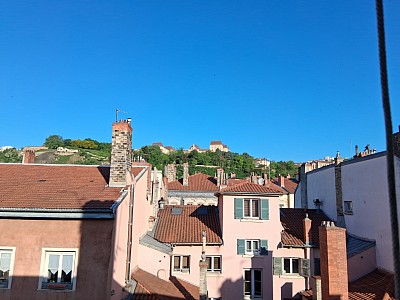 APPARTEMENT T3 A LOUER - LYON 2EME ARRONDISSEMENT Vaubecour-Mairie - 69.82 m2 - 1250€ charges comprises par mois