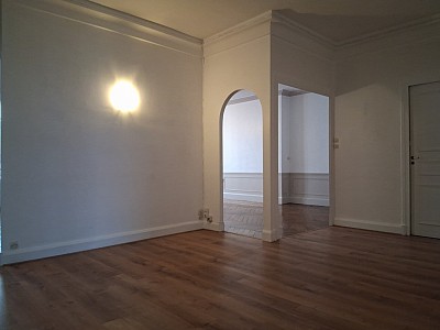 APPARTEMENT T3 A LOUER - LYON 2EME ARRONDISSEMENT Carnot-Charite - 105.31 m2 - 1440€ charges comprises par mois