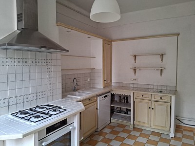 APPARTEMENT T3 A LOUER - LYON 2EME ARRONDISSEMENT Carnot-Charite - 105.31 m2 - 1440€ charges comprises par mois