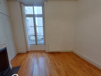 APPARTEMENT T3 A LOUER - LYON 2EME ARRONDISSEMENT Bellecour-a Gourjus - 61.71 m2 - 1010€ charges comprises par mois