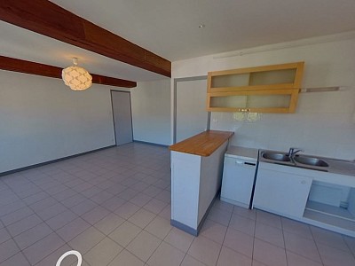 APPARTEMENT T3 A LOUER - LYON 2EME ARRONDISSEMENT Ampere-Ainay - 75.34 m2 - 1095€ charges comprises par mois