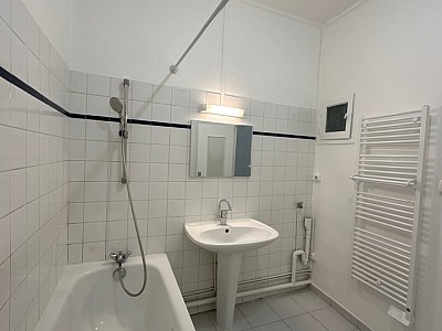 APPARTEMENT T3 A LOUER - LYON 2EME ARRONDISSEMENT Vaubecour-Mairie - 68.65 m2 - 1136€ charges comprises par mois