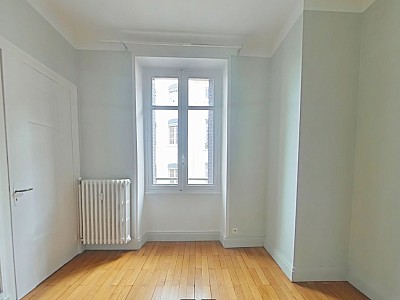 APPARTEMENT T3 A LOUER - LYON 2EME ARRONDISSEMENT Vaubecour-Mairie - 59.98 m2 - 975€ charges comprises par mois