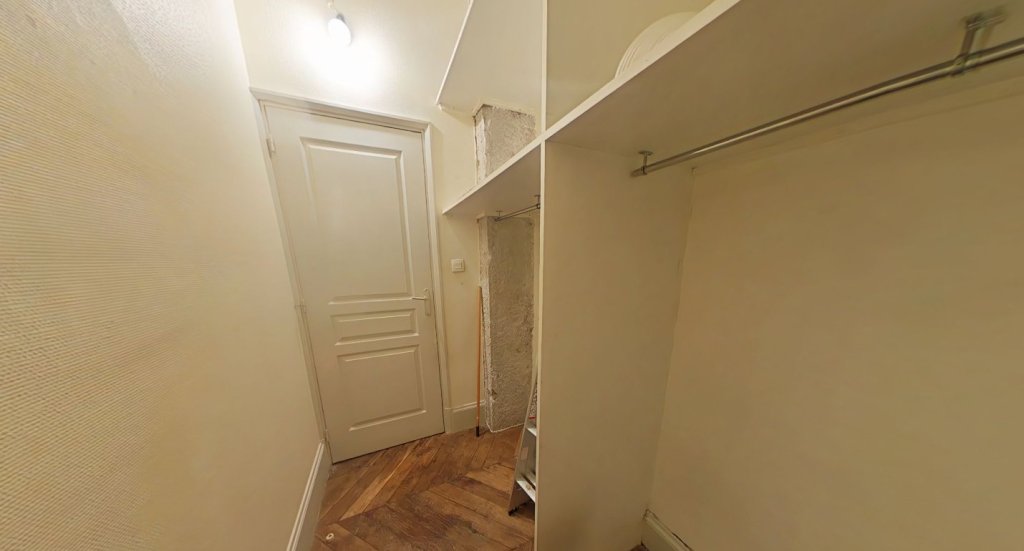 APPARTEMENT T3 A LOUER - LYON 2EME ARRONDISSEMENT La Bourse-Grenette - 68.28 m2 - 930 &euro; charges comprises par mois