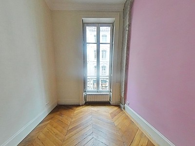 APPARTEMENT T3 A LOUER - LYON 2EME ARRONDISSEMENT La Bourse-Grenette - 86.4 m2 - 1 235 € charges comprises par mois