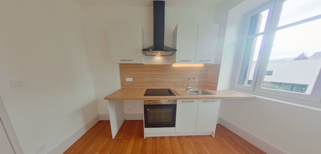 APPARTEMENT T3 A LOUER - LYON 2EME ARRONDISSEMENT Rambaud-Seguin - 66.26 m2 - 1 103 &euro; charges comprises par mois