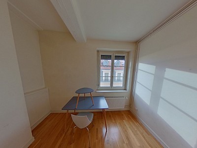 APPARTEMENT T3 A LOUER - LYON 2EME ARRONDISSEMENT Merciere-Grolee - 82.89 m2 - 1�215�&euro; charges comprises par mois