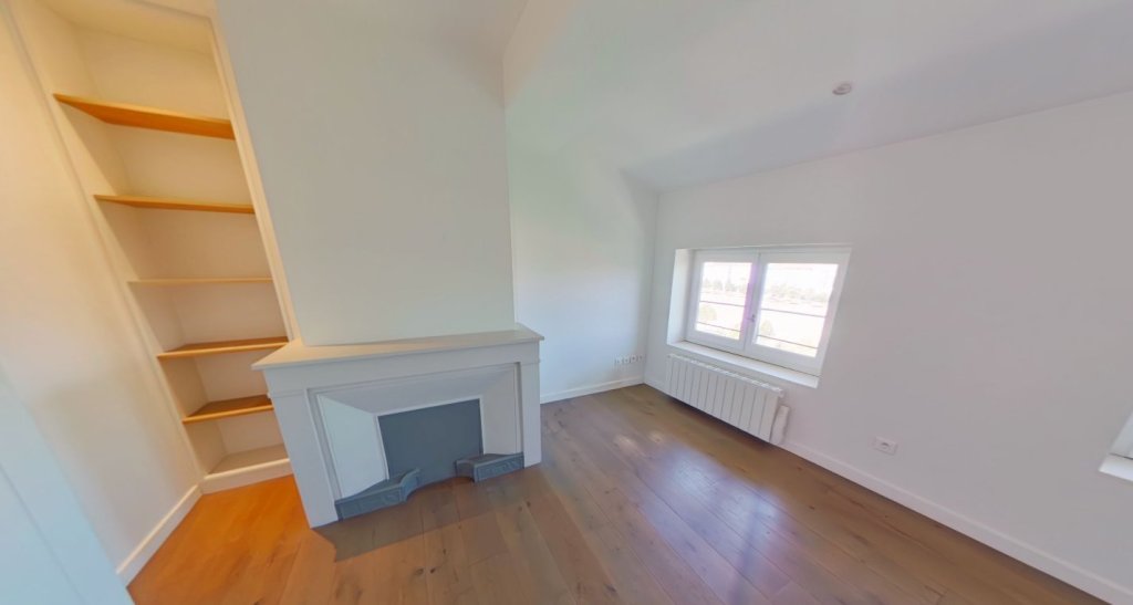 APPARTEMENT T3 A LOUER - LYON 2EME ARRONDISSEMENT Bellecour-Sala - 75.64 m2 - 1�515�&euro; charges comprises par mois