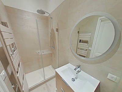 APPARTEMENT T3 A LOUER - LYON 2EME ARRONDISSEMENT La Bourse-Grenette - 79.13 m2 - 1 800 € charges comprises par mois