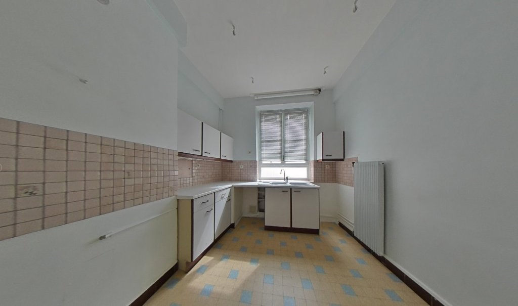 APPARTEMENT T3 A LOUER - LYON 2EME ARRONDISSEMENT Vaubecour-Mairie - 84.99 m2 - 1 330 &euro; charges comprises par mois