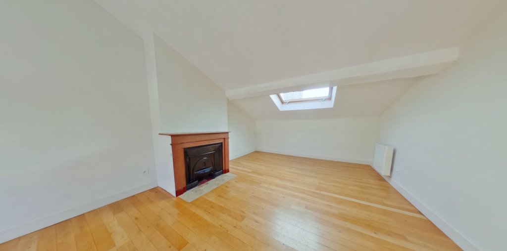 APPARTEMENT T3 A LOUER - LYON 2EME ARRONDISSEMENT Bellecour-Sala - 58.82 m2 - 1 285 &euro; charges comprises par mois