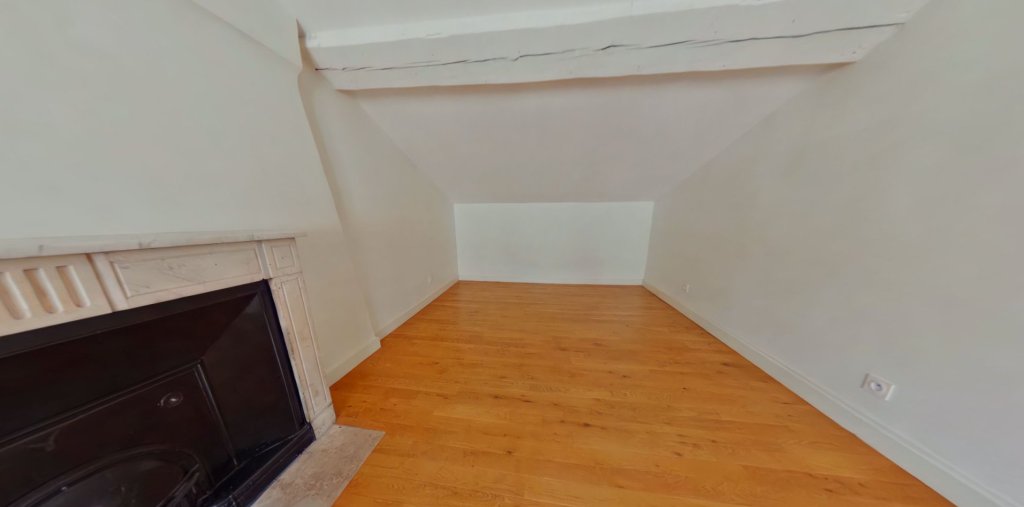 APPARTEMENT T3 A LOUER - LYON 2EME ARRONDISSEMENT Bellecour-Sala - 58.82 m2 - 1 285 &euro; charges comprises par mois