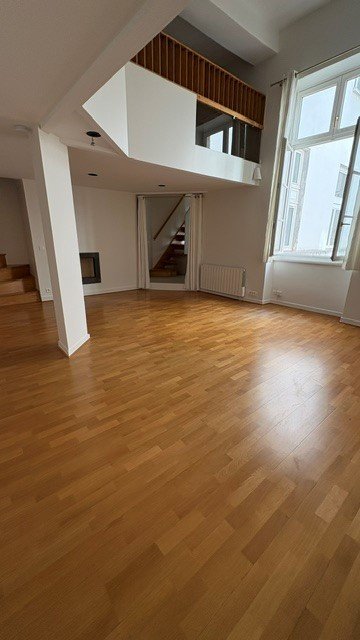 APPARTEMENT T3 A LOUER - LYON 2EME ARRONDISSEMENT Bellecour-Sala - 65.03 m2 - 1 250 &euro; charges comprises par mois