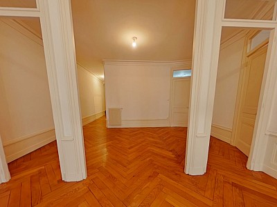 APPARTEMENT T3 A LOUER - LYON 2EME ARRONDISSEMENT La Bourse-Grenette - 98.86 m2 - 1 605 € charges comprises par mois
