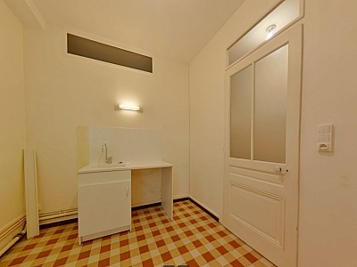 APPARTEMENT T3 A LOUER - LYON 2EME ARRONDISSEMENT La Bourse-Grenette - 98.86 m2 - 1 605 € charges comprises par mois