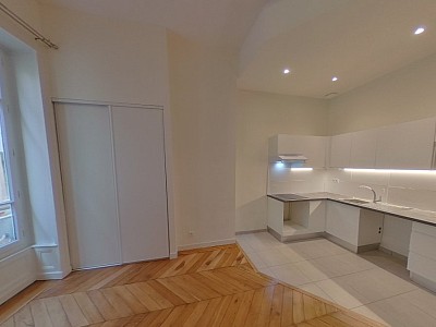 APPARTEMENT T3 A LOUER - LYON 2EME ARRONDISSEMENT Bellecour-Sala - 65.29 m2 - 1 080 &euro; charges comprises par mois