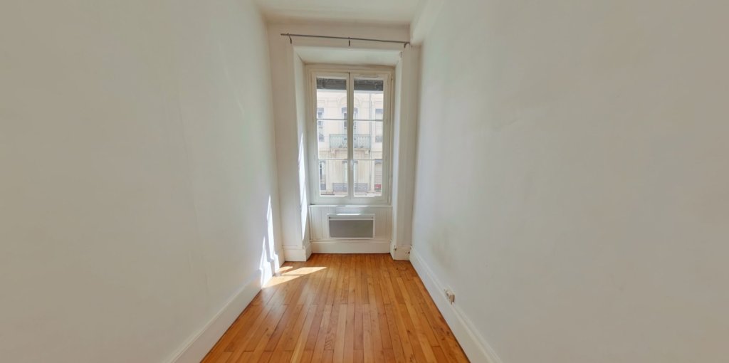 APPARTEMENT T3 A LOUER - LYON 2EME ARRONDISSEMENT Gailleton-A. Comte - 49.18 m2 - 844 &euro; charges comprises par mois