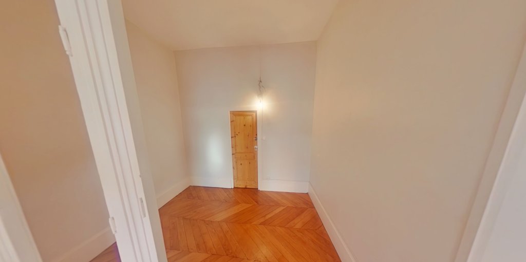 APPARTEMENT T3 A LOUER - LYON 2EME ARRONDISSEMENT Vaubecour-Mairie - 70.21 m2 - 1 154,32 &euro; charges comprises par mois