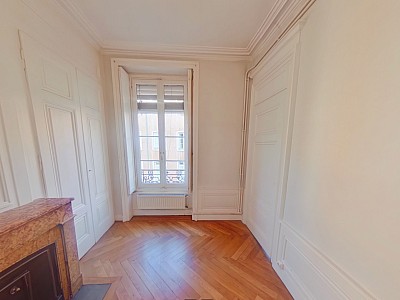 APPARTEMENT T3 A LOUER - LYON 2EME ARRONDISSEMENT Vaubecour-Mairie - 70.21 m2 - 1 154,32 € charges comprises par mois