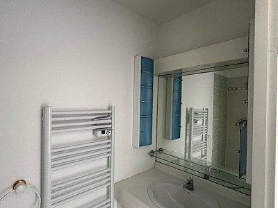 APPARTEMENT T3 A LOUER - LYON 3EME ARRONDISSEMENT Danton-Bir Akeim - 87.19 m2 - 1375€ charges comprises par mois