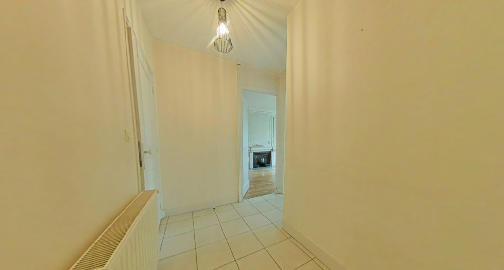 APPARTEMENT T3 A LOUER - LYON 3EME ARRONDISSEMENT Voltaire - 80.63 m2 - 1 230 &euro; charges comprises par mois