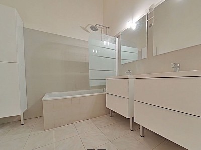 APPARTEMENT T3 A LOUER - LYON 3EME ARRONDISSEMENT Saxe-Vileroy - 81.9 m2 - 990€ charges comprises par mois