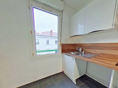 APPARTEMENT T3 A LOUER - LYON 3EME ARRONDISSEMENT - 71.39 m2 - 1 165 € charges comprises par mois