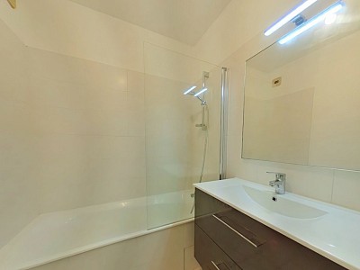 APPARTEMENT T3 A LOUER - LYON 3EME ARRONDISSEMENT - 71.39 m2 - 1 165 € charges comprises par mois