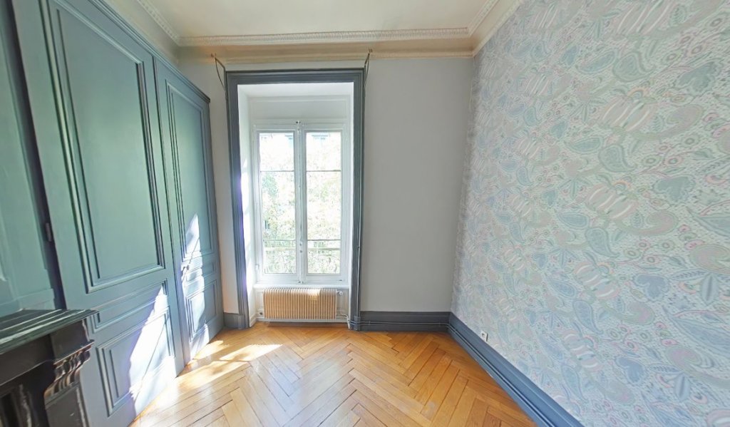 APPARTEMENT T3 A LOUER - LYON 3EME ARRONDISSEMENT Jussieu - 83.8 m2 - 1 360 &euro; charges comprises par mois