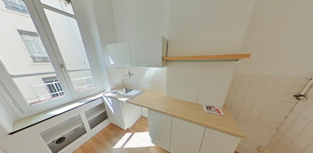 APPARTEMENT T3 A LOUER - LYON 3EME ARRONDISSEMENT Mutualite-Liberte - 96.06 m2 - 1 450 &euro; charges comprises par mois