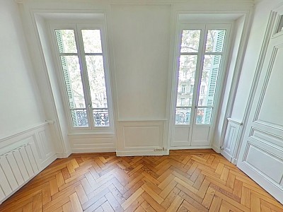 APPARTEMENT T3 A LOUER - LYON 3EME ARRONDISSEMENT Mutualite-Liberte - 96.06 m2 - 1 450 € charges comprises par mois